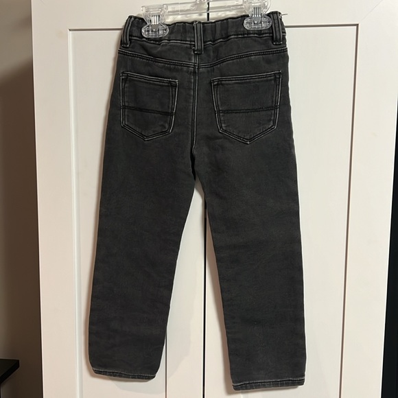 OshKosh B’gosh Boys 4T black skinny jeans, stretchy, soft. Adjustable waist, EUC - Picture 2 of 4
